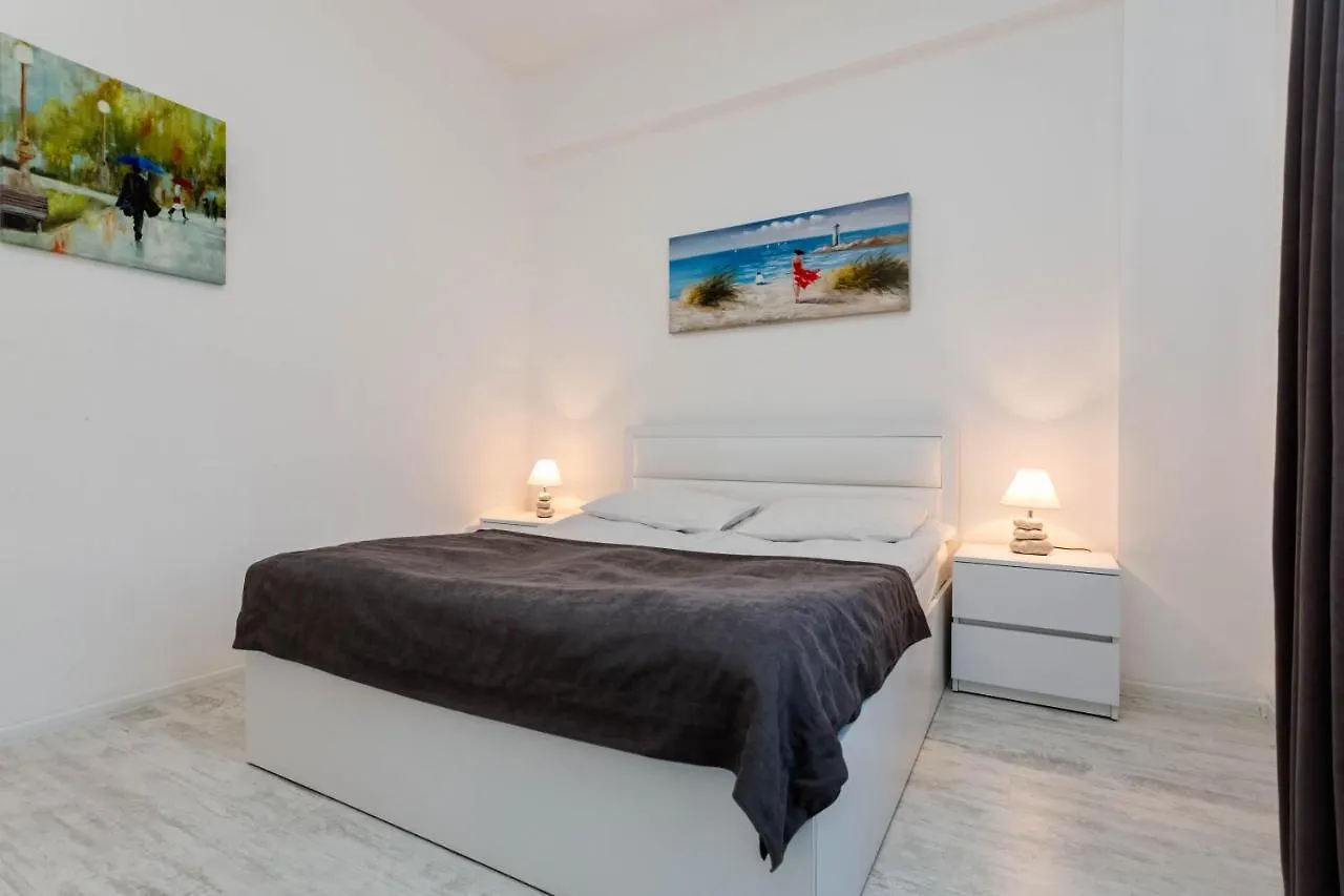 Luxury Landing III Apartment Tbilisi 0*,